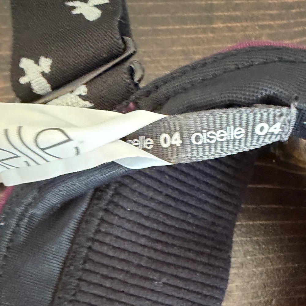 Oiselle purple sports "QUEEN bra" soaring bird silhouette print. Size 4 - Picture 4 of 5